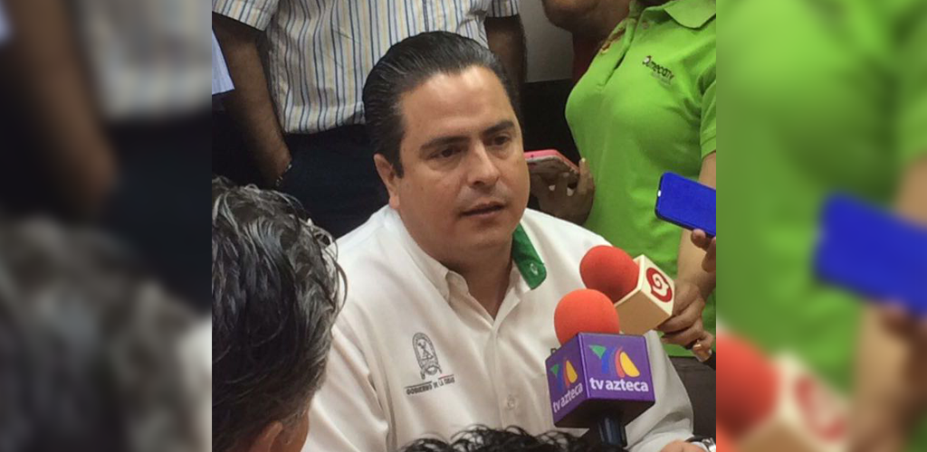 Al menos 20 personas han sido detenidas en las últimas horas por actos de vandalismo en tiendas de conveniencia y departamentales Coatzacoalcos, así lo dio a conocer el Alcalde Joaquín Caballero Rosiñol.