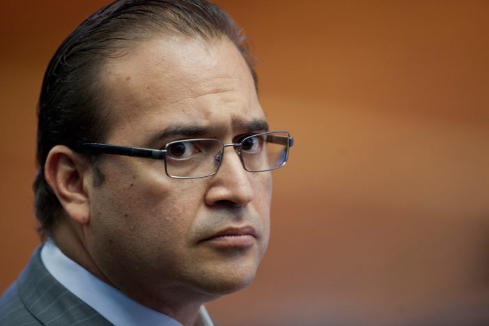 Interpol hace pública la ficha roja de Javier Duarte