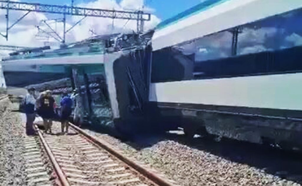 TREN MAYA DESCARRILADO