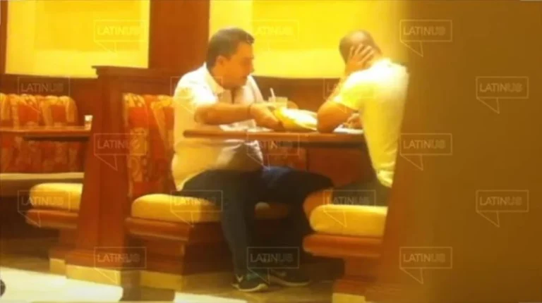 pio-lopez-obrador-U301525707765mGF--1248x698@abc