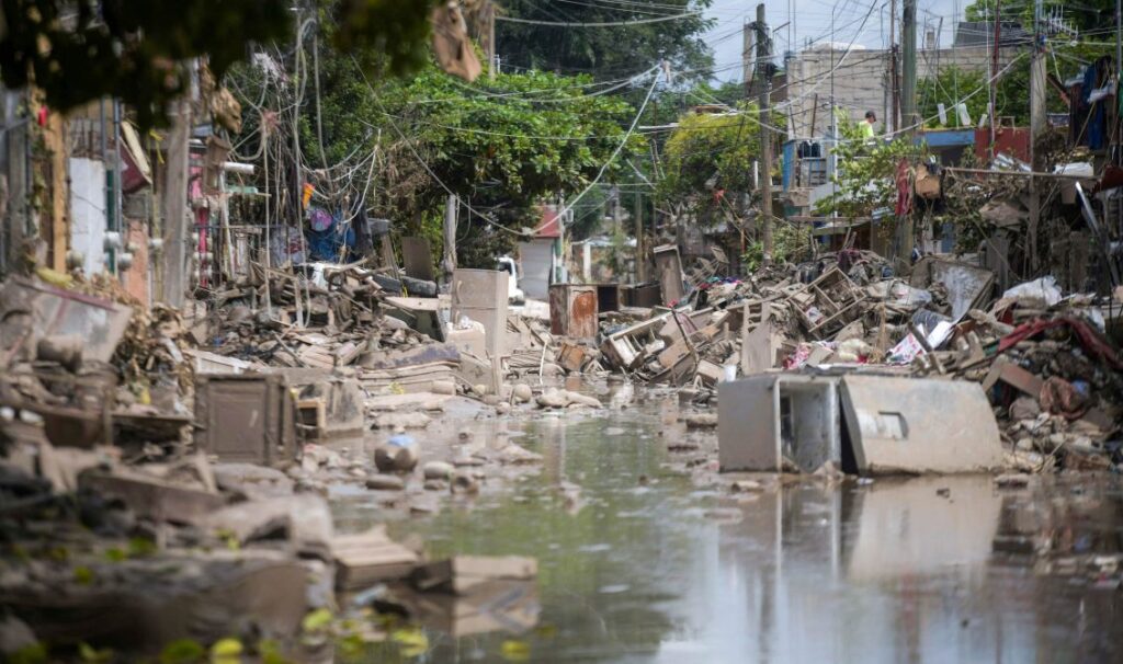 1052274_Poza-Rica-Limpieza-Inundaciones_impreso-1132x670