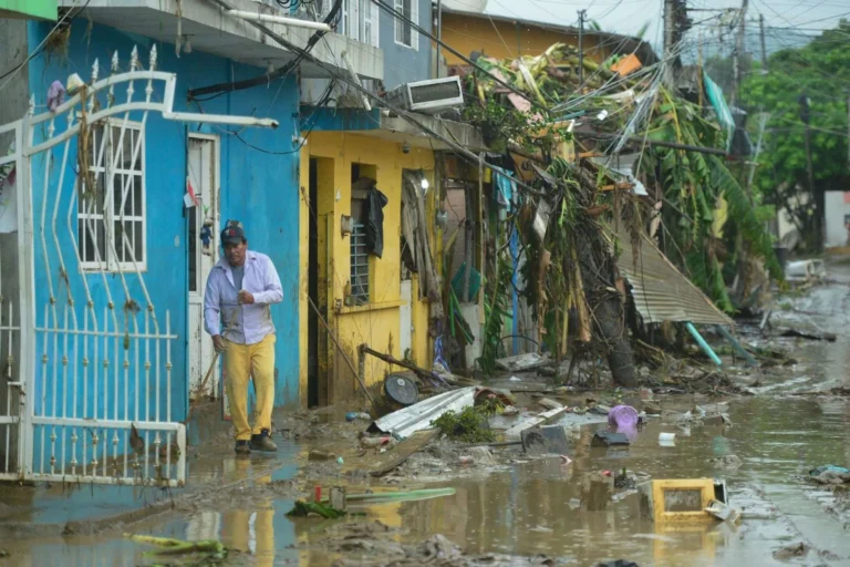 DAMNIFICADOS SIN CENSAR 1