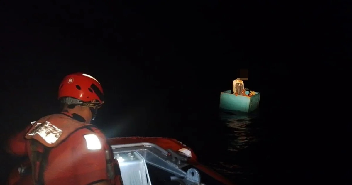 rescata-semar-a-tres-naufragos-tras-hundirse-embarcacion-en-puerto-chiapas_f5d4ee1a-23df-45d1-ac29-83c82b466795_medialjnredespreviewcrop