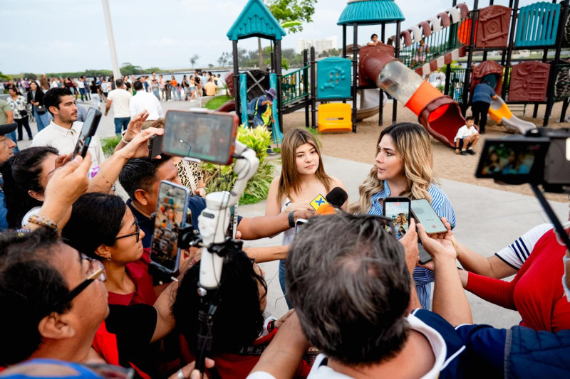 MARYJOSE PLAZA BANDERAS 1