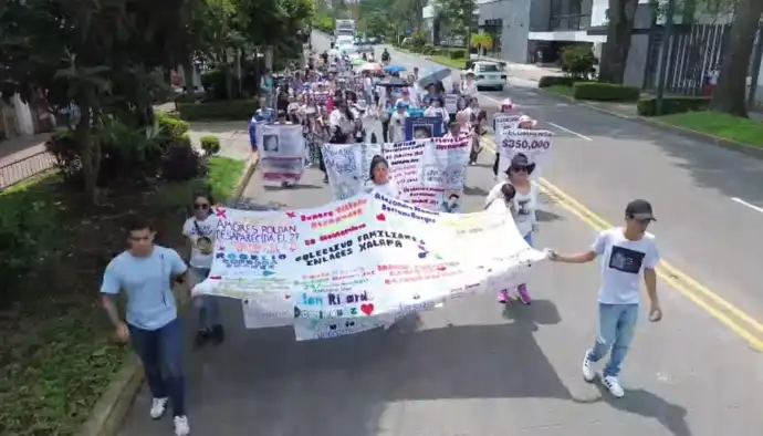 MADRES MARCHA XALAPA