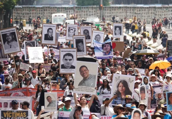 MARCHA BUSCADORAS CDMX