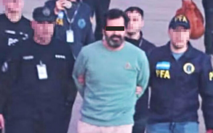 FERNANDO FARIAS L